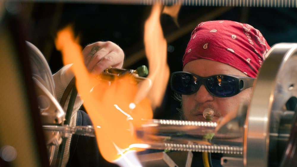David at the torch, mid-flame